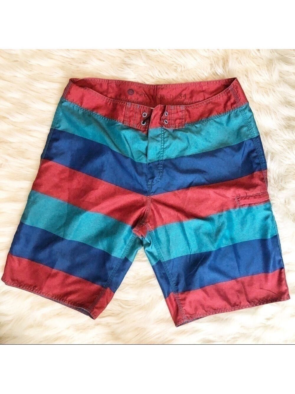Men’s Free World Blue & Red Swimming Shorts 34w!
